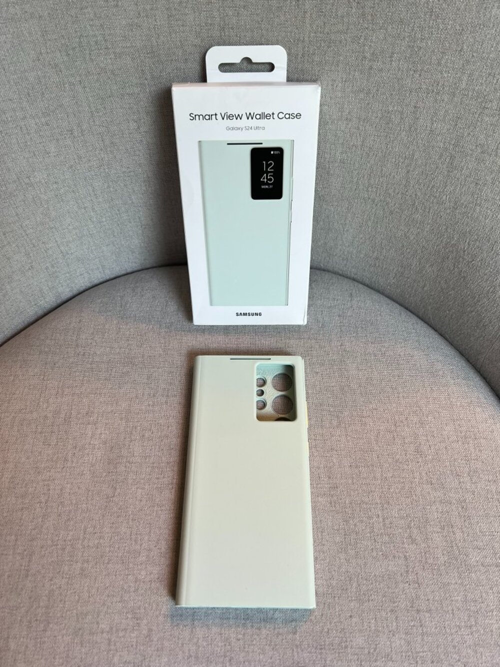 NWT Samsung Smart View Wallet Smartphone Case - Galaxy S24 Ultra Model EF-ZS928